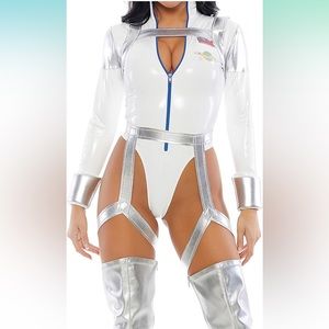 Halloween costume space girl NASA